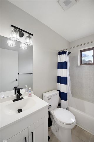 15650 Flanagan Street, Roseville, MI 48066