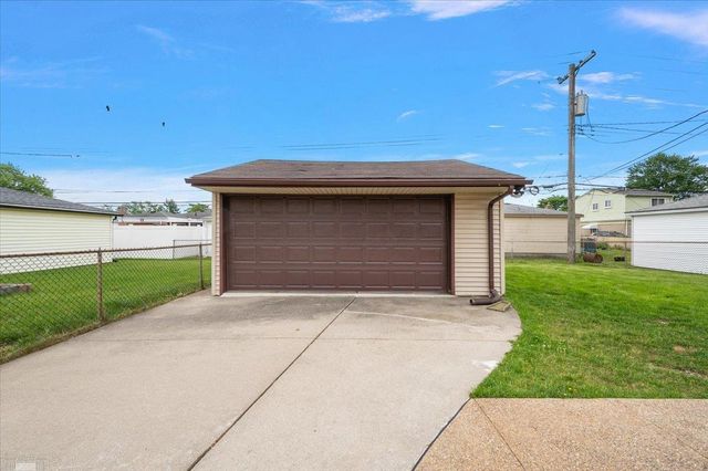 15650 Flanagan Street, Roseville, MI 48066