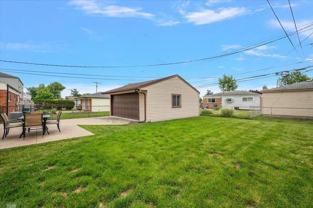 15650 Flanagan Street, Roseville, MI 48066