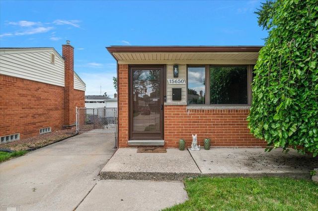 15650 Flanagan Street, Roseville, MI 48066