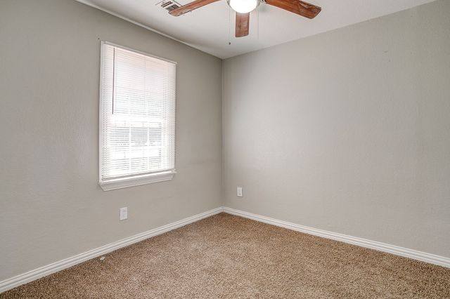 822 Ronald Street, White Settlement, TX 76108
