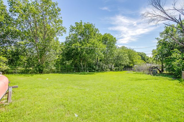 822 Ronald Street, White Settlement, TX 76108