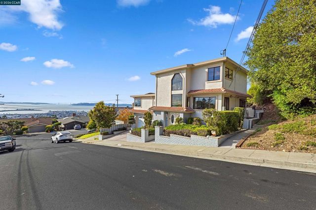 716 Gelston Pl, El Cerrito, CA 94530