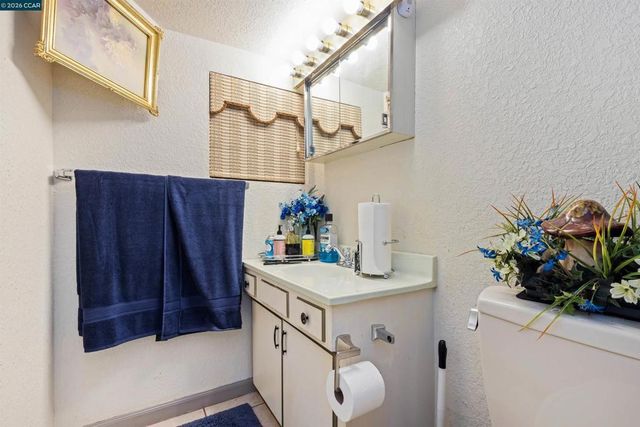 716 Gelston Pl, El Cerrito, CA 94530
