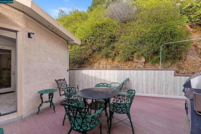 716 Gelston Pl, El Cerrito, CA 94530
