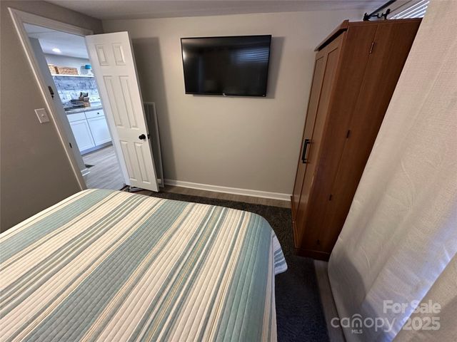 160 Cardinal Drive, New London, NC 28127