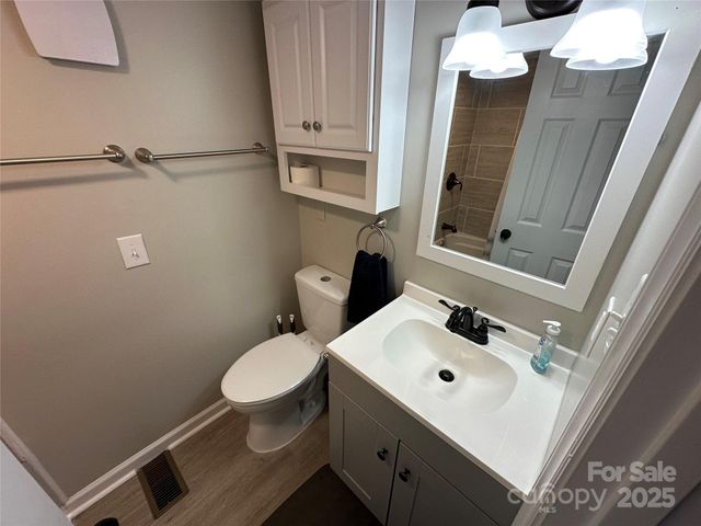 160 Cardinal Drive, New London, NC 28127