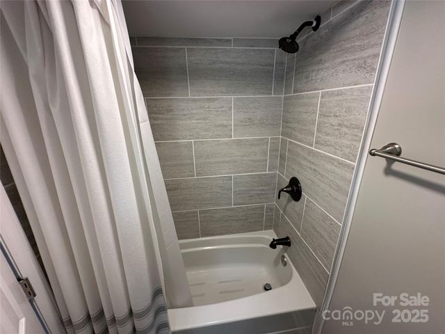 160 Cardinal Drive, New London, NC 28127
