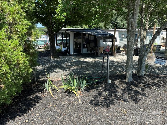 160 Cardinal Drive, New London, NC 28127