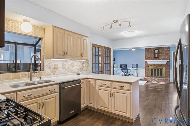 2305 Pathfinder Pl, Henrico, VA 23294