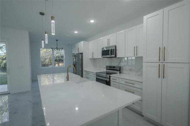 1808 COROLLA COURT, Deltona, FL 32738