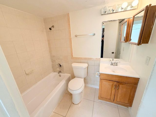 1500 N CONGRESS Avenue A113, West Palm Beach, FL 33401