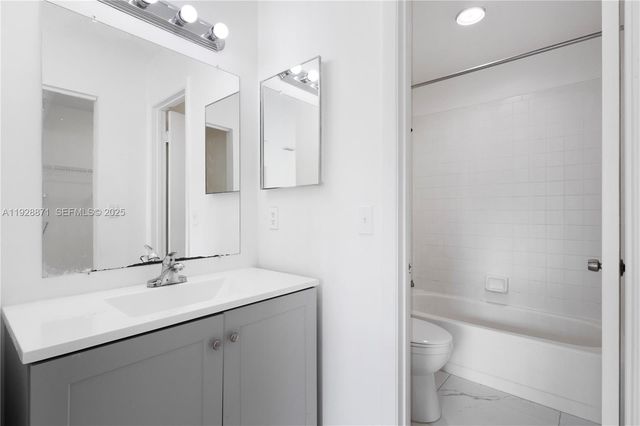 6580 W 27th Ct 58-21, Hialeah, FL 33016