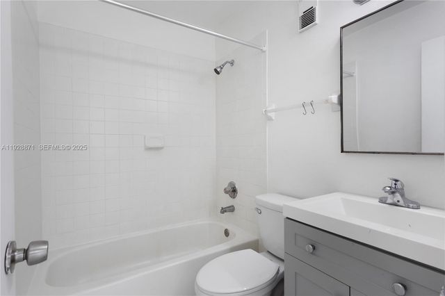 6580 W 27th Ct 58-21, Hialeah, FL 33016