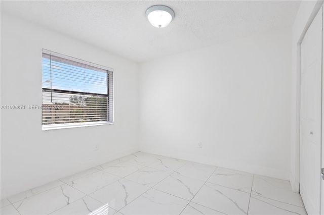 6580 W 27th Ct 58-21, Hialeah, FL 33016