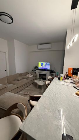 429 27th Avenue, Astoria, NY 11102