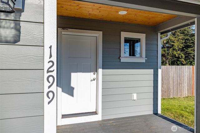 1299 Russell Drive, Coupeville, WA 98239