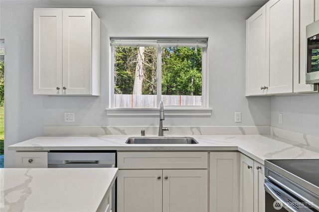 1299 Russell Drive, Coupeville, WA 98239
