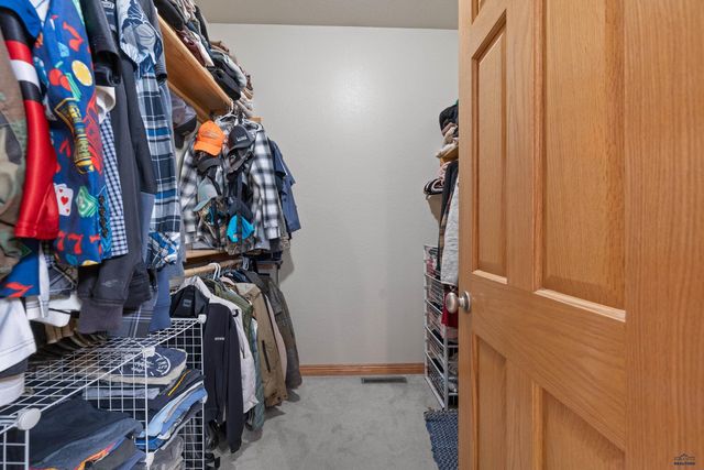 8771 STEAMBOAT LN, Summerset, SD 57769