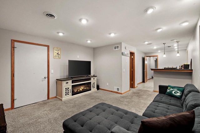 6156 Barman Road, Waunakee, WI 53597