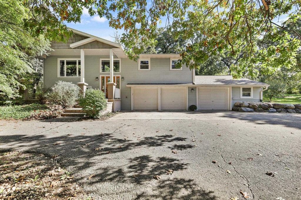 6156 Barman Road, Waunakee, WI 53597