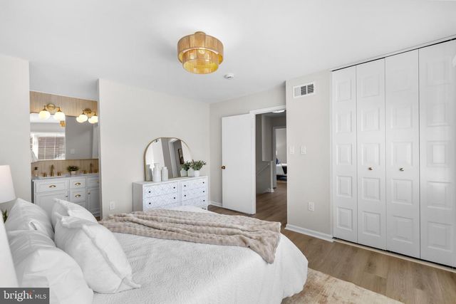 2699 CENTENNIAL CT, Alexandria, VA 22311