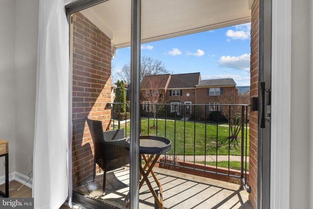 2699 CENTENNIAL CT, Alexandria, VA 22311