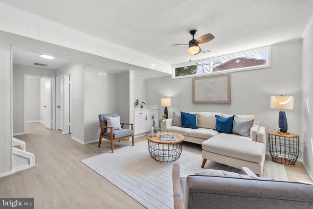 2699 CENTENNIAL CT, Alexandria, VA 22311