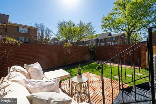 2699 CENTENNIAL CT, Alexandria, VA 22311