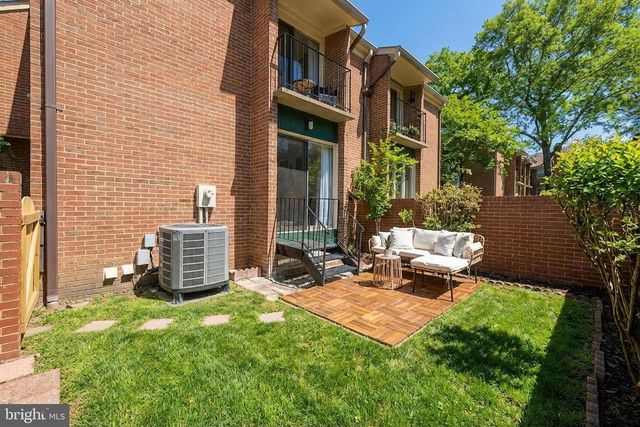 2699 CENTENNIAL CT, Alexandria, VA 22311