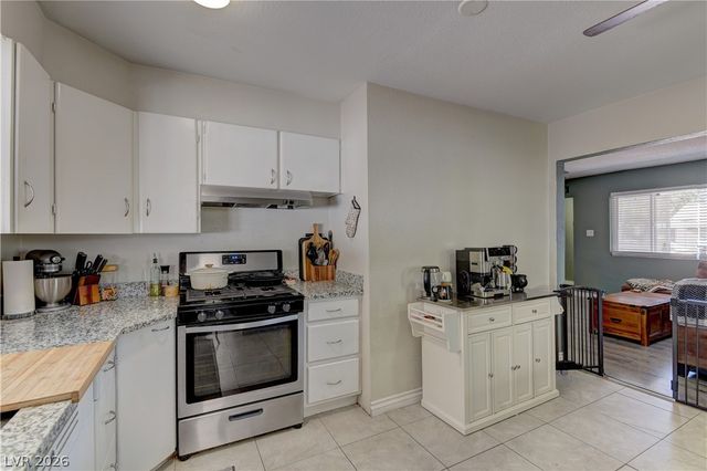 5408 Flower Circle, Las Vegas, NV 89107