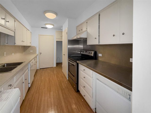 6335 W Northwest Highway 1815, Dallas, TX 75225