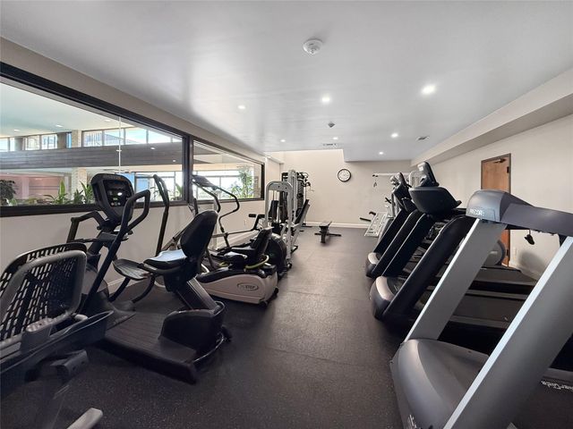 6335 W Northwest Highway 1815, Dallas, TX 75225