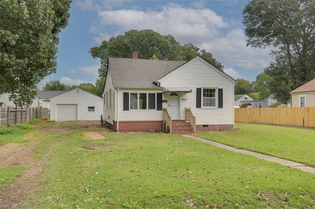 5810 Greenway AVE, Newport News, VA 23605