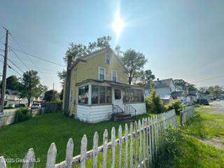 3226 Albany Street, Schenectady, NY 12304
