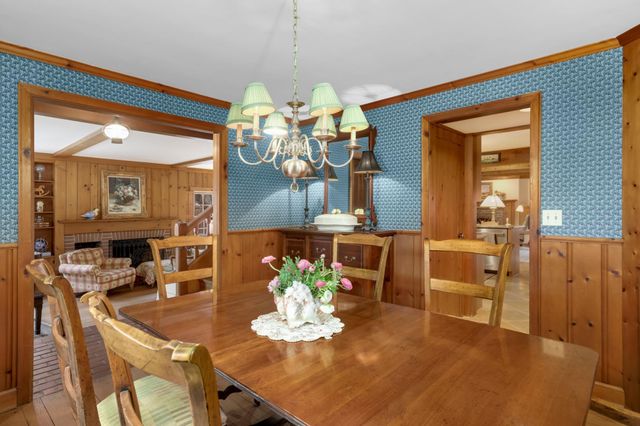 5420 Woodcrest Drive, Edina, MN 55424