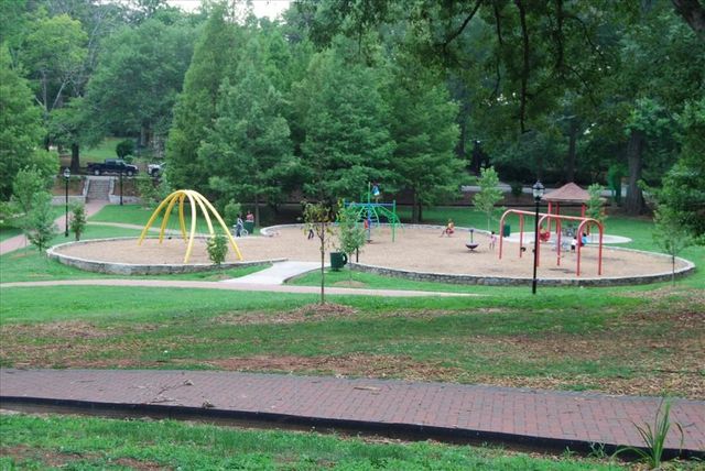 762 Pearce Street SW, Atlanta, GA 30310