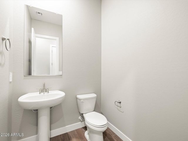 17677 W COLLEGE Drive, Goodyear, AZ 85395