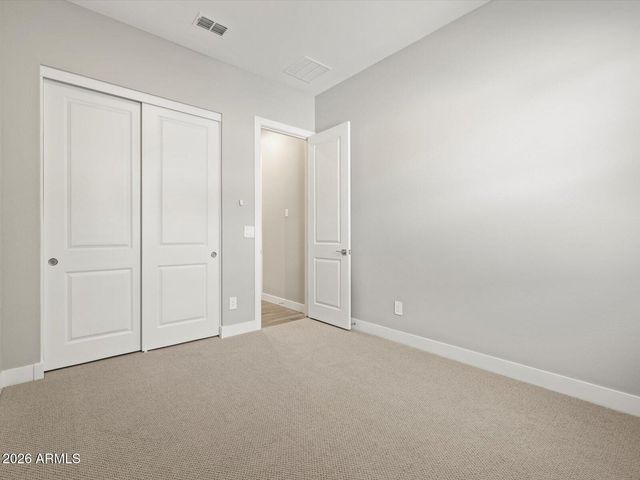 17677 W COLLEGE Drive, Goodyear, AZ 85395