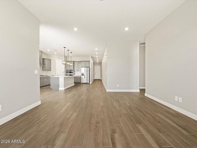 17677 W COLLEGE Drive, Goodyear, AZ 85395