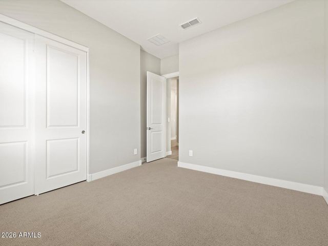 17677 W COLLEGE Drive, Goodyear, AZ 85395