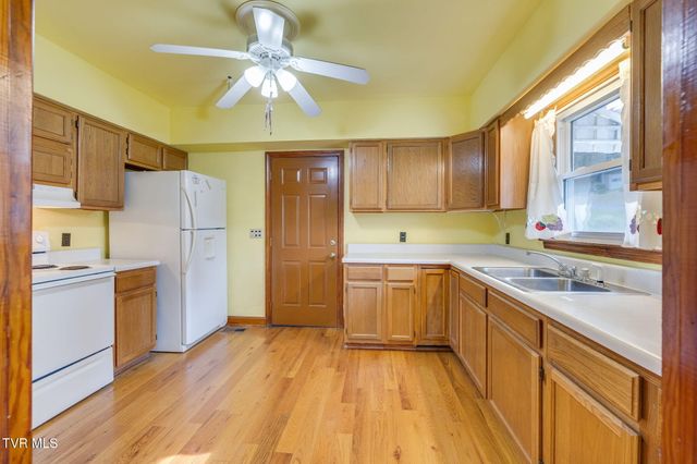 1305 Frank Street, Kingsport, TN 37665