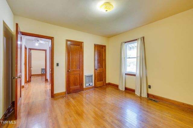 1305 Frank Street, Kingsport, TN 37665