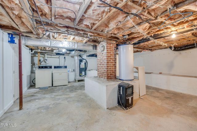 1305 Frank Street, Kingsport, TN 37665