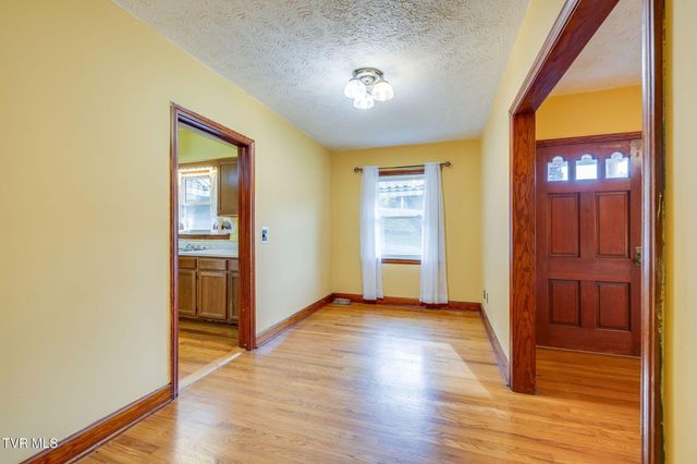 1305 Frank Street, Kingsport, TN 37665