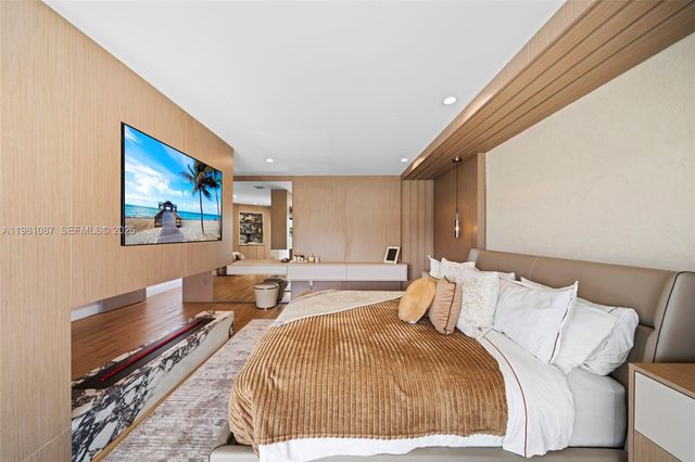 710 S Shore Dr, Miami Beach, FL 33141