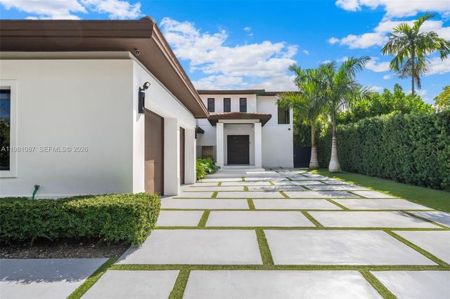 710 S Shore Dr, Miami Beach, FL 33141