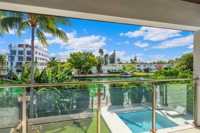 710 S Shore Dr, Miami Beach, FL 33141