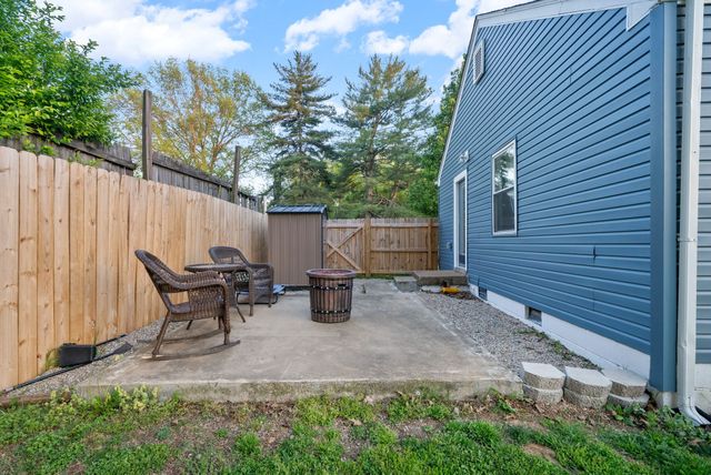 37 Maple St, Clarksville, TN 37042