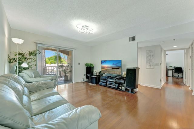 5550 NW 61st Street 516, Coconut Creek, FL 33073